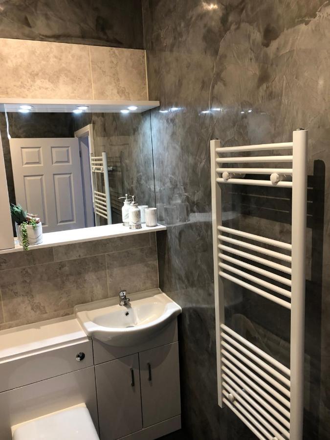 Courtyard Holiday Apartments Belper Exteriör bild