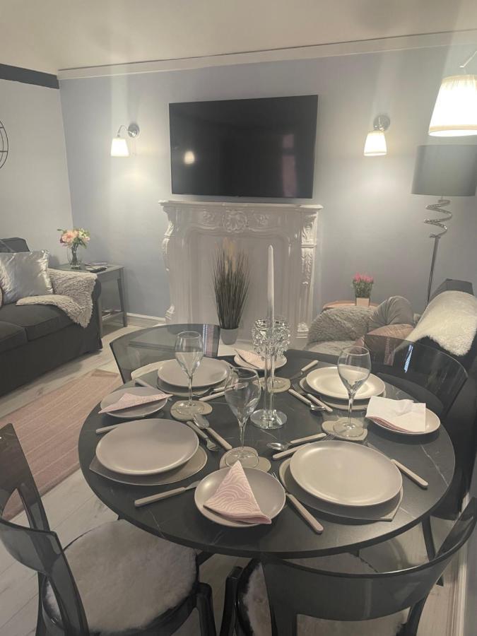 Courtyard Holiday Apartments Belper Exteriör bild
