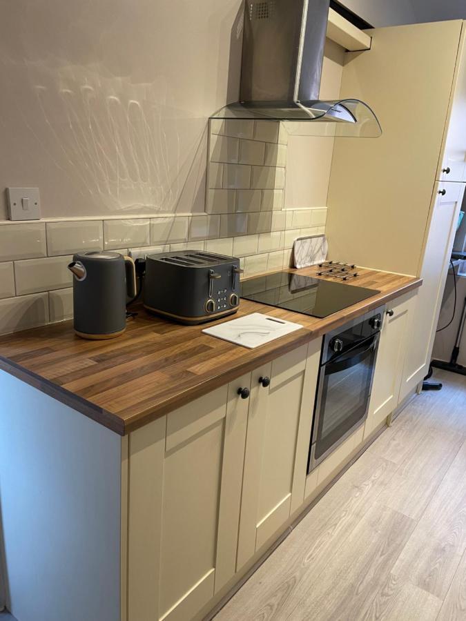 Courtyard Holiday Apartments Belper Exteriör bild